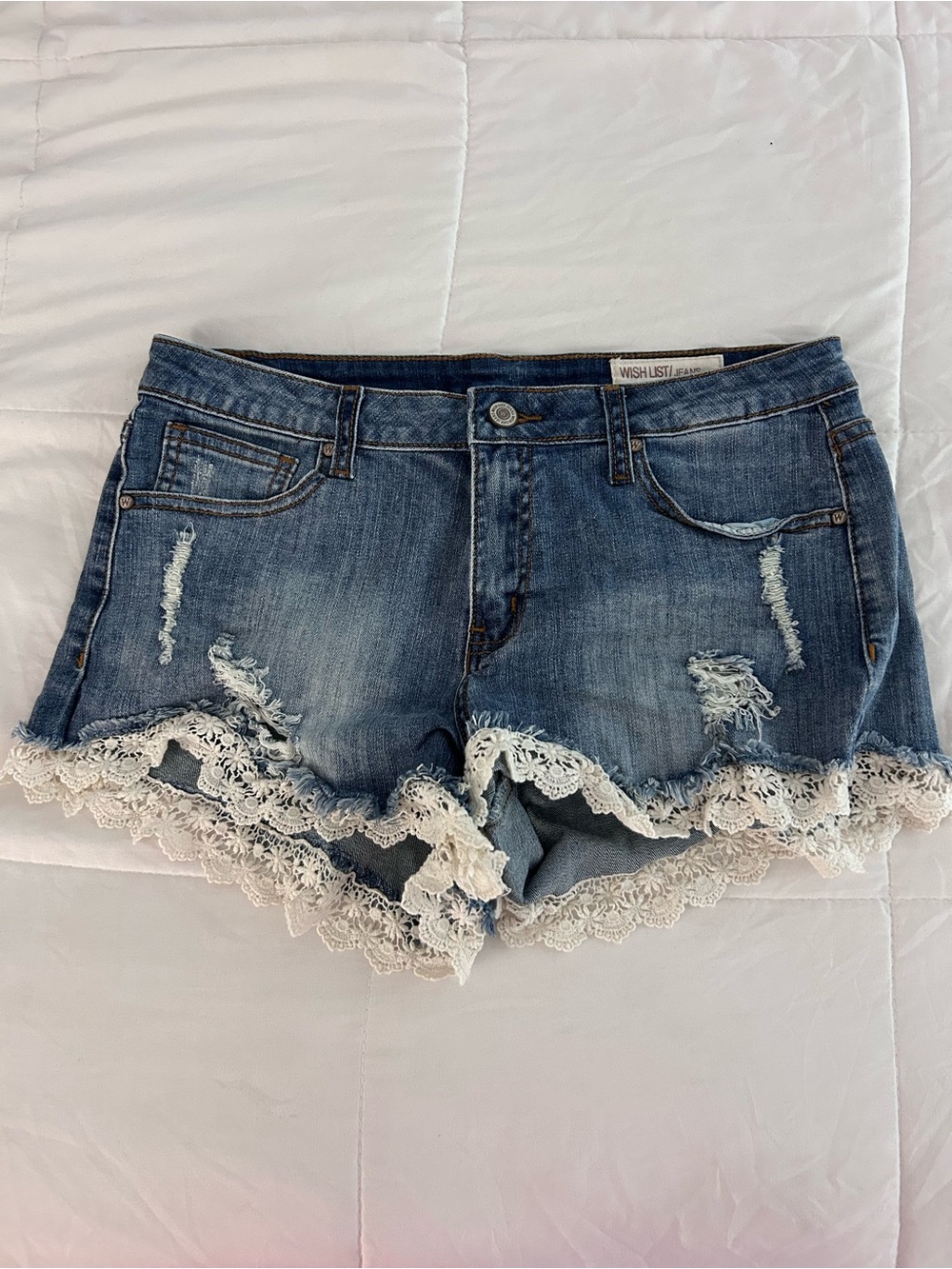 Wishlist Denim Lace Trim Shorts, Junior Size Large, Women’s Size Small
